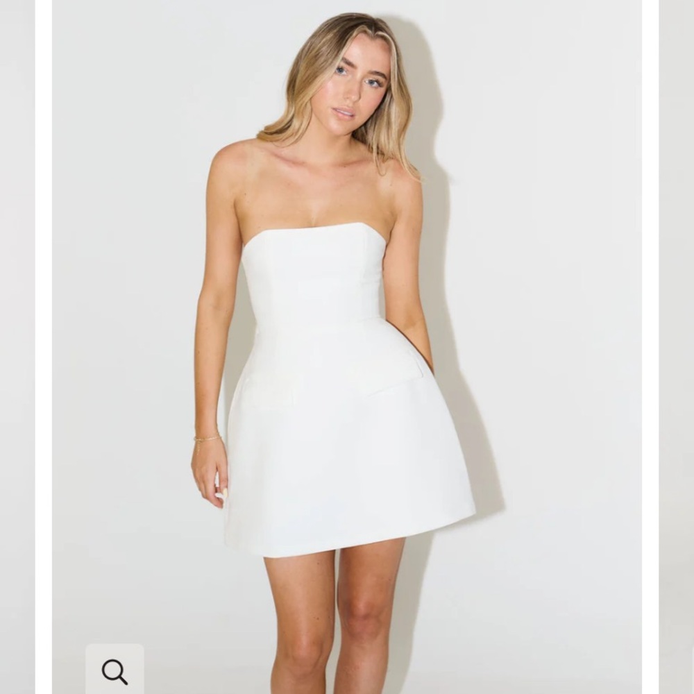 The Ultimate Muse Strapless Dress Small White
